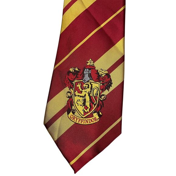 The Wizarding World of Harry Potter Gryffindor Necktie Official Logo - Picture 2 of 6
